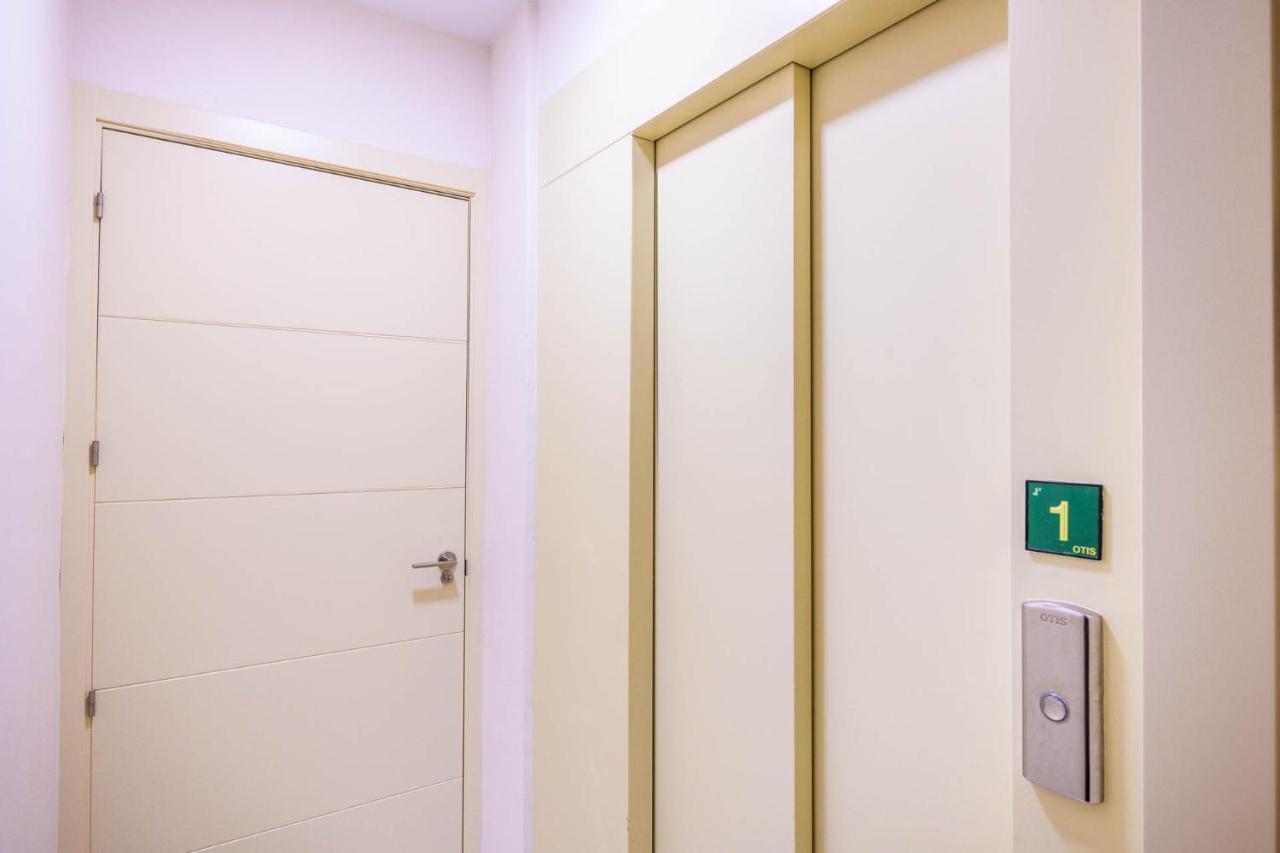 Apartamento Hercules - Vacacional Sevilla Exterior photo